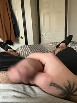 Snapshot of coreyl9718 chatting on February 17, 2026, 6:05 pm coreyl9718 online show from February 17, 2026, 6:05 pm