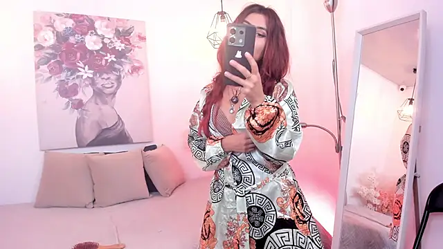 Snapshot of iriis_rosse chatting on September 23, 2025, 4:36 pm iriis rosse online show from September 23, 2025, 4:36 pm