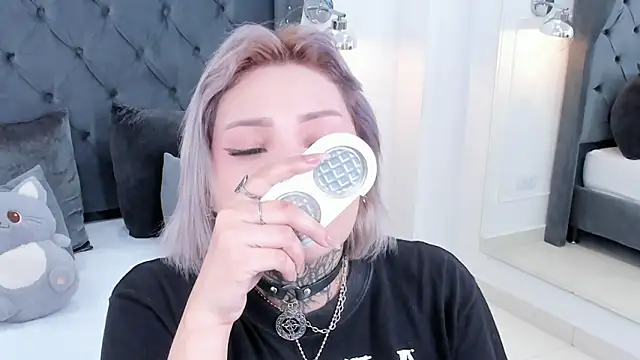 jinxv nuss online show from February 25, 2026, 2:12 am