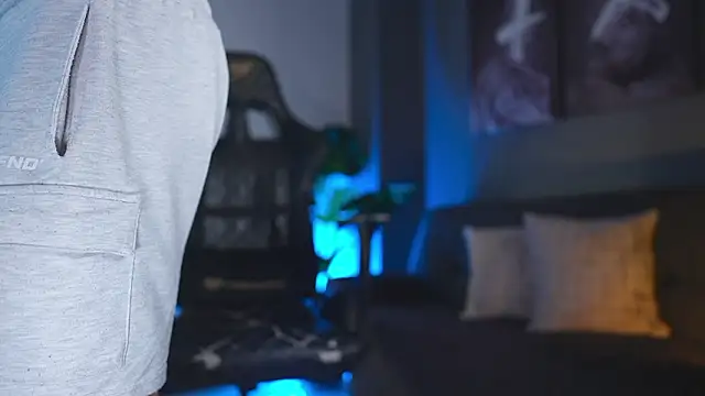 Snapshot of kevin_montoya chatting on February 3, 2026, 11:37 am kevin montoya online show from February 3, 2026, 11:37 am