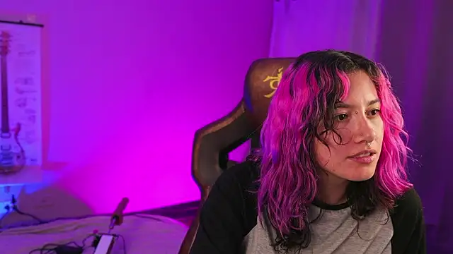  zephyr  online show from February 19, 2026, 3:47 am