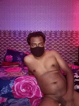 Hot Nila online show from June 28, 2026, 3:02 am