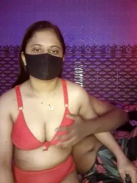 Hot Nila online show from July 20, 2026, 3:14 am