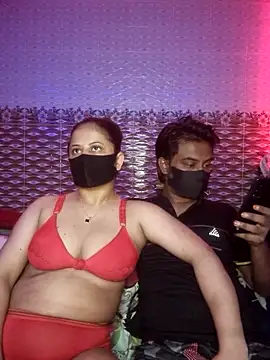 Hot Nila online show from May 15, 2026, 3:59 am