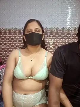 Hot Nila online show from July 19, 2026, 2:42 am