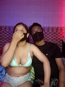 Hot Nila online show from May 29, 2026, 2:39 am