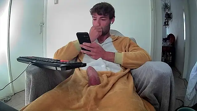 Snapshot of onesieboyx chatting on September 12, 2025, 9:20 am onesieboyx online show from September 12, 2025, 9:20 am