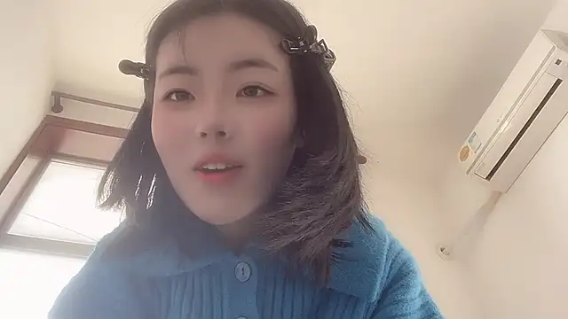 Snapshot of Koi-Serenac chatting on February 17, 2025, 7:15 am Koi-Serenac online show from February 17, 2025, 7:15 am