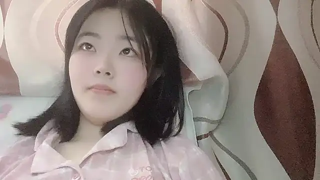 Snapshot of Koi-Serenac chatting on February 9, 2025, 12:17 am Koi-Serenac online show from February 9, 2025, 12:17 am