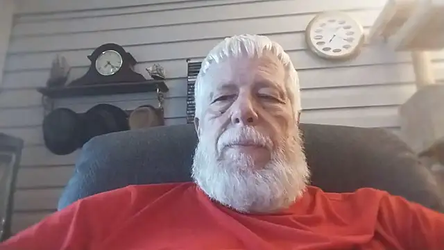 Snapshot of Futura_intx chatting on June 2, 2026, 12:21 am Futura intx online show from June 2, 2026, 12:21 am