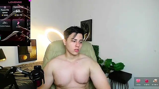 Snapshot of Thom_Ohtani chatting on February 22, 2026, 5:03 pm Thom Ohtani online show from February 22, 2026, 5:03 pm