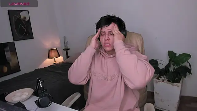 Thom Ohtani online show from November 14, 2025, 2:48 am