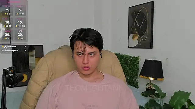 Snapshot of Thom_Ohtani chatting on May 31, 2026, 5:24 am Thom Ohtani online show from May 31, 2026, 5:24 am