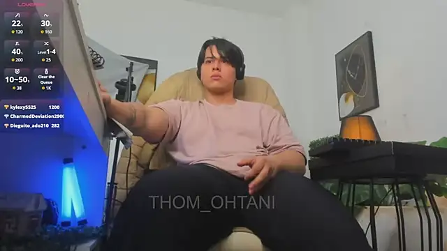 Snapshot of Thom_Ohtani chatting on June 20, 2026, 6:40 am Thom Ohtani online show from June 20, 2026, 6:40 am