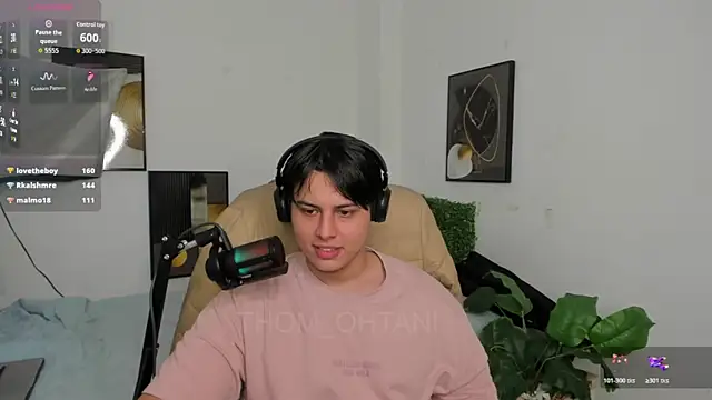Snapshot of Thom_Ohtani chatting on June 7, 2026, 7:08 pm Thom Ohtani online show from June 7, 2026, 7:08 pm