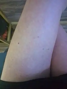 Snapshot of ImogenBrooke chatting on October 16, 2025, 10:51 pm ImogenBrooke online show from October 16, 2025, 10:51 pm