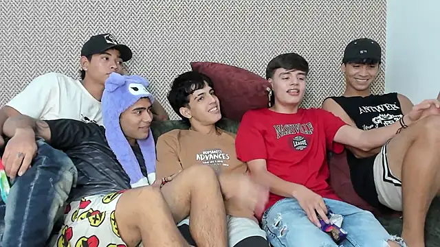 jhoseth sexxx18 online show from February 6, 2025, 7:07 pm