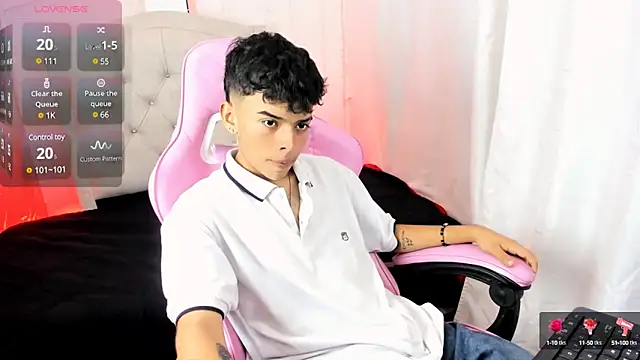 angelyoung18 online show from January 28, 2025, 7:42 pm