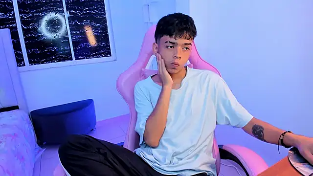 angelyoung18 online show from February 18, 2025, 8:14 pm