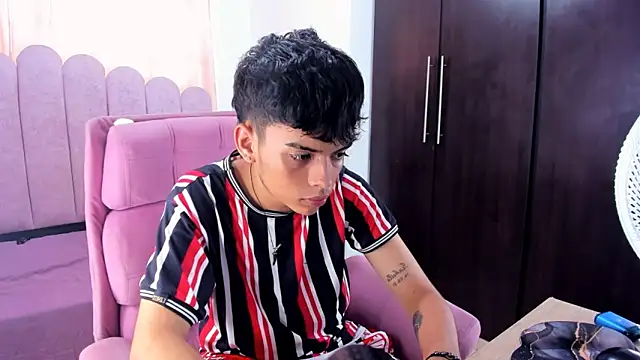 angelyoung18 online show from March 8, 2025, 9:18 pm