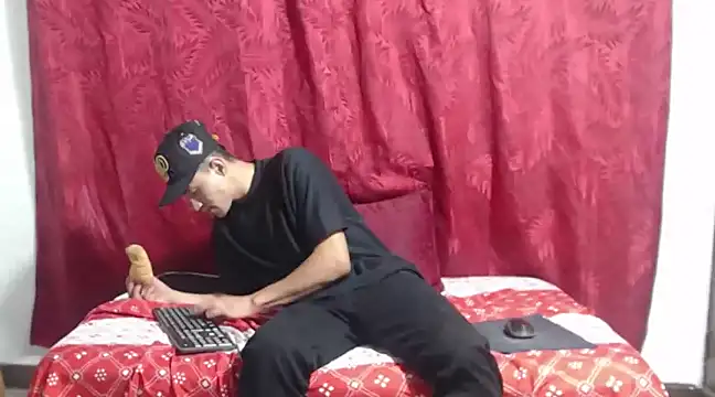 Cris steban1 online show from January 10, 2025, 9:13 am