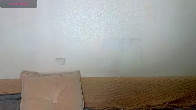 Snapshot of emilytrays chatting on February 27, 2026, 7:30 am emilytrays online show from February 27, 2026, 7:30 am