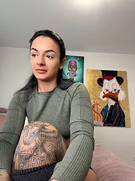 NNNoire online show from April 17, 2026, 6:16 am