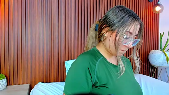 antonella cutie  online show from March 13, 2025, 10:21 pm