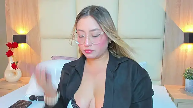 antonella cutie  online show from July 17, 2026, 12:57 pm