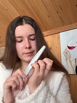 Snapshot of mewKate chatting on February 14, 2026, 2:28 pm mewKate online show from February 14, 2026, 2:28 pm