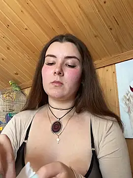 mewKate online show from June 3, 2026, 1:01 pm