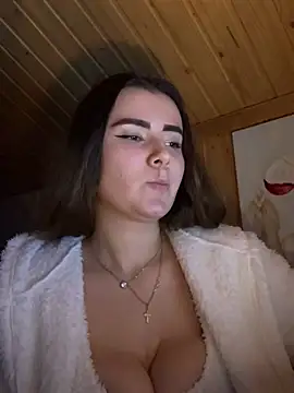 Snapshot of mewKate chatting on February 17, 2026, 3:53 pm mewKate online show from February 17, 2026, 3:53 pm