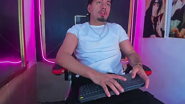 EnriquevillaF online show from October 17, 2025, 12:29 pm