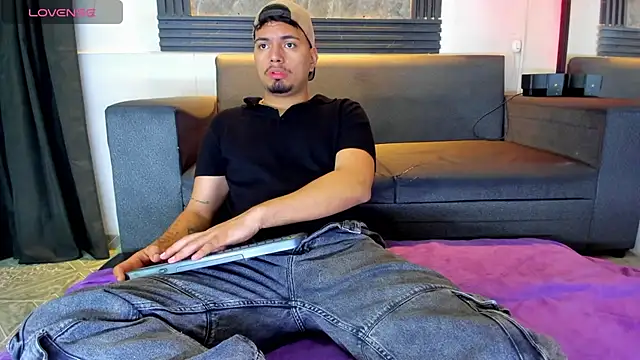 EnriquevillaF online show from October 12, 2025, 1:01 pm