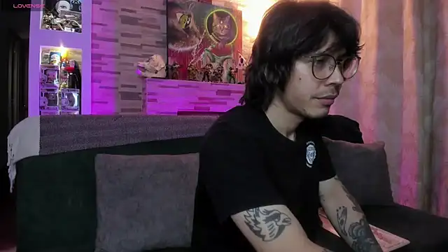 Snapshot of shamelesss_ chatting on February 28, 2026, 4:12 am shamelesss online show from February 28, 2026, 4:12 am