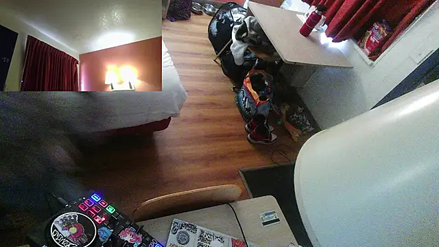 justthetip4209 online show from March 4, 2025, 3:37 pm