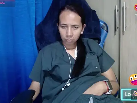 Snapshot of Danielagomez33 chatting on January 18, 2026, 1:53 am Danielagomez33 online show from January 18, 2026, 1:53 am