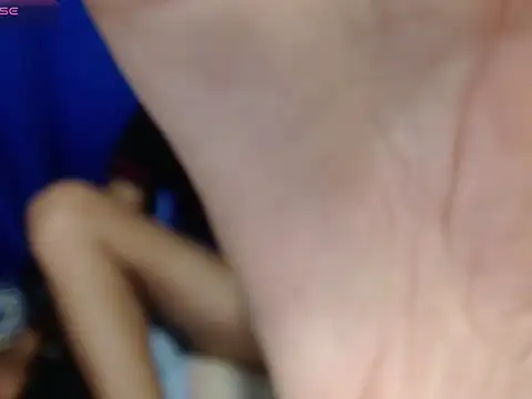 Snapshot of Danielagomez33 chatting on January 17, 2026, 12:58 am Danielagomez33 online show from January 17, 2026, 12:58 am