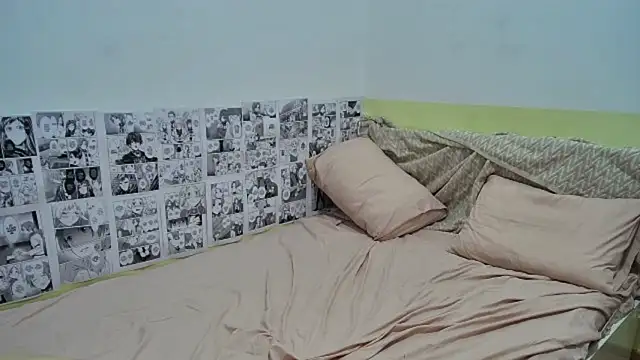 ashleyXthaur  online show from February 15, 2025, 7:06 am