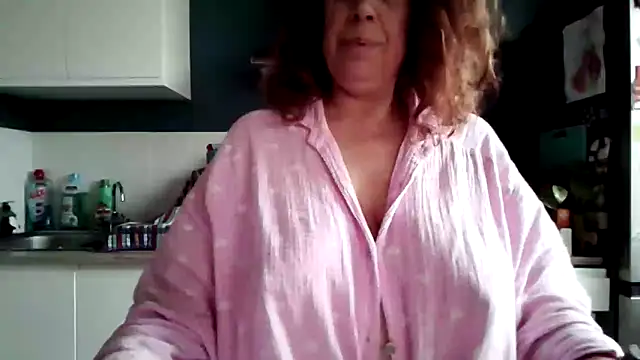 sweetinside  online show from December 20, 2025, 9:34 am