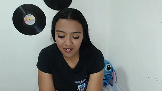 giselao online show from February 26, 2025, 2:08 am