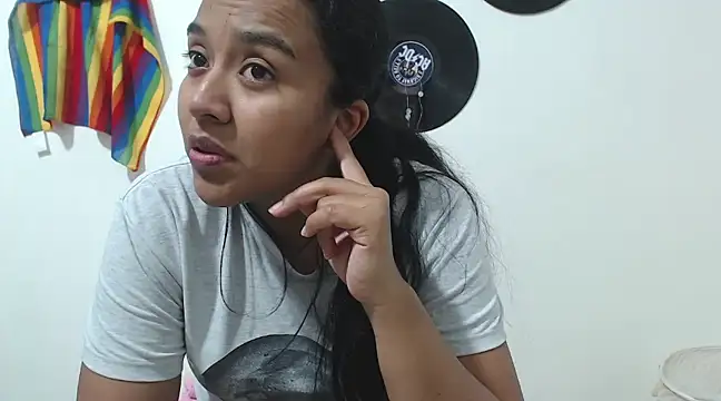 giselao online show from February 13, 2025, 4:54 am