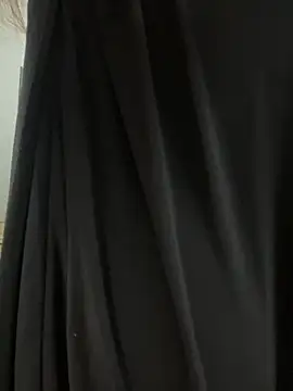 Snapshot of Red-Magic-25 chatting on September 12, 2025, 7:30 am Red-Magic-25 online show from September 12, 2025, 7:30 am