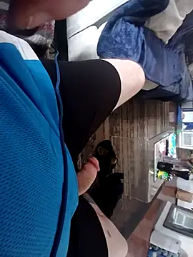 jayjay198080 online show from November 17, 2025, 7:29 pm