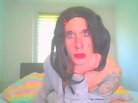 TamaraHardy online show from April 3, 2026, 4:52 am