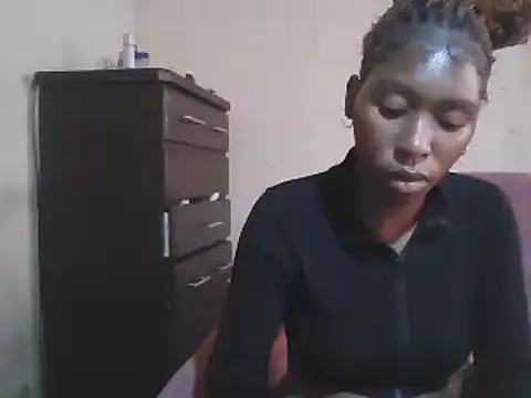 Hotdaily04 online show from October 8, 2025, 9:22 am