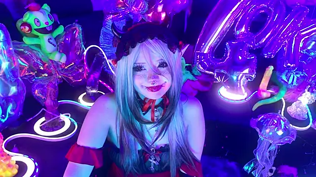 LaytonBox online show from March 23, 2026, 3:45 pm