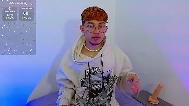 Snapshot of Axel_tay chatting on March 21, 2025, 3:12 am Axel tay online show from March 21, 2025, 3:12 am