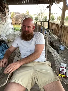 Snapshot of 32XRedBeard chatting on February 26, 2026, 10:54 pm 32XRedBeard online show from February 26, 2026, 10:54 pm