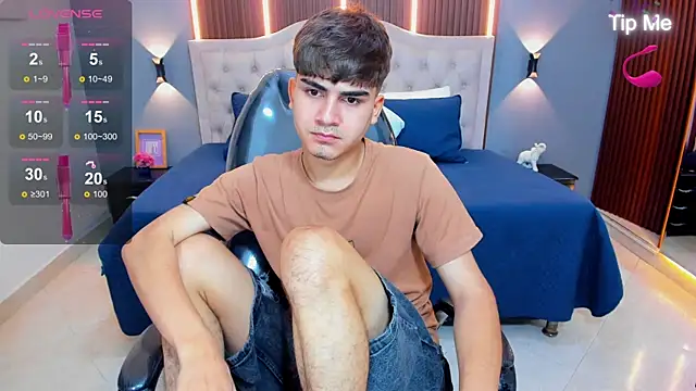 Tommy18   online show from July 29, 2026, 3:28 am